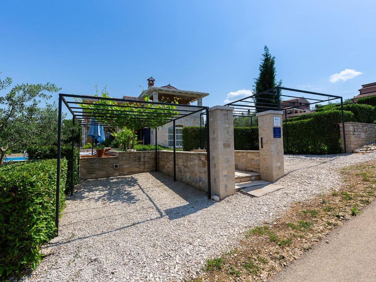 Villa Salvea With Heated Pool Montižana Exterior foto